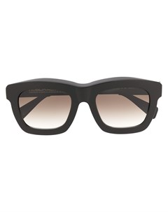 Массивные солнцезащитные очки Kuboraum
