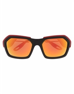 Солнцезащитные очки из коллаборации с Ferrari Ray-ban