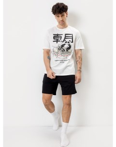 Комплект мужской футболка шорты в молочно черном цвете с печатью Mark formelle