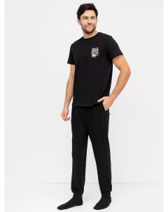 Хлопковый мужской комплект футболка и брюки черного цвета с крупными принтами Mark formelle