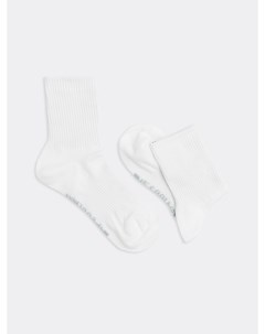 Спортивные высокие женские носки из пряжи Coolmax белого цвета Mark formelle