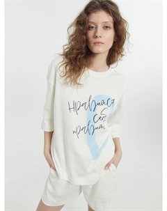 Комплект женский (футболка, шорты) светло-молочный с печатью Mark formelle