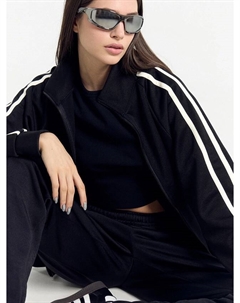 Толстовка женская черная со светло-молочными лампасами Mark formelle