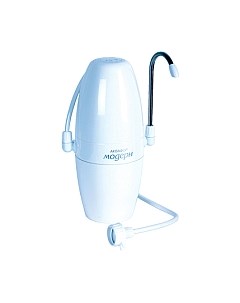 Фильтр рядом с мойкой Аквафор Модерн