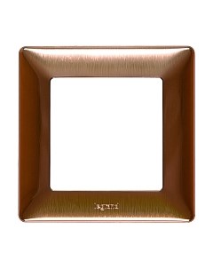 Рамка для выключателей и розеток Legrand Valena Life 754161