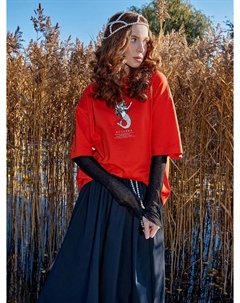 Футболка женская ало-красная с русалкой Mark formelle