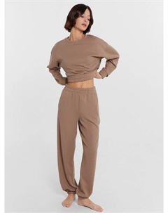 Комплект женский (свитшот, брюки) в коричневом цвете Mark formelle