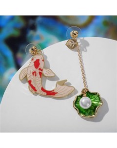 Серьги с эмалью «Ночь» рыбка с ракушкой, цвет красно-зелёный в золоте Qf