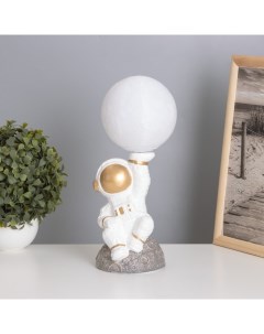 Лампа настольная «Космонавт с луной» 1×40 Вт Е14 белый/золото 12.5×12.5×31 см Risalux