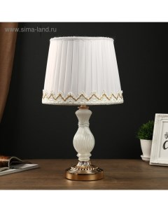 Лампа настольная «Милан» 1×40 Вт Е27 золото-белый 24×24×43 см Risalux