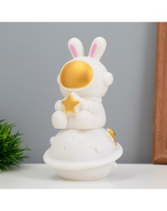 Фигурка светящаяся «Заяц со звездой на Сатурне», LED-ночник, 2 Вт, LR44 5×8×13 см Risalux