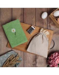 Набор подарочный «Сhamomile»: полотенце 30×60 см, тёрка 7.7×3.7 см Этель