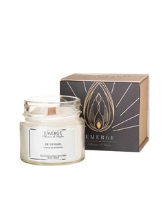 Свеча ароматическая Ель-Мандарин с деревянным фитилем 100 Emerge