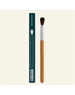 Кисть для растушевки теней Eyeshadow Blending Brush The body shop
