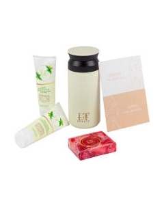 Набор косметики для лица La and Te beaute Дорожный Забота в поездке LT-W3 La and te beaute