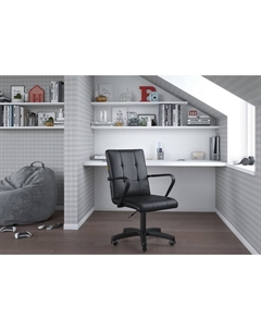 Кресло офисное 030, с подлокотниками, на колёсиках, экокожа, цвет чёрный Chairman