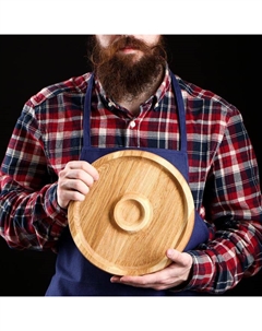 Тарелка-доска для закусок и нарезки "Славянская", 25 см, с соусником, массив ясеня Доброе дерево