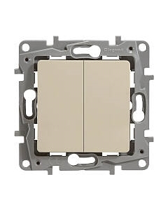 Выключатель Legrand Etika 672312