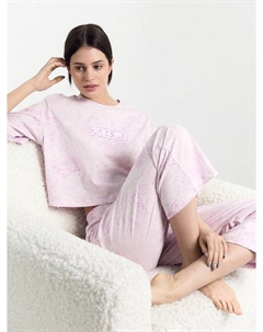 Комплект женский (футболка, бриджи) фиолетовый с принтом "комиксы" Mark formelle