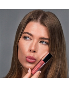 Легкий сияющий блеск для губ COLOR SALUTE LIGHT WEIGHT LIP GLAZE Ok beauty