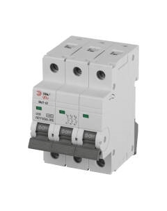 Выключатель автоматический ЭРА Pro VA63-3P25D4.5 ВА47-63 3P 25А / Б0059479 Эра