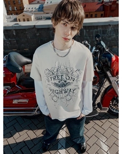 Футболка мужская кремовая с принтом Mark formelle