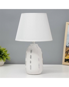 Настольная лампа "Крипта" Е14 40Вт белый 22,5х22,5х35см Risalux