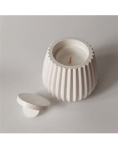 Свеча-шкатулка ароматическая с ароматом "День в спа" 100 Мануфактура баличевых