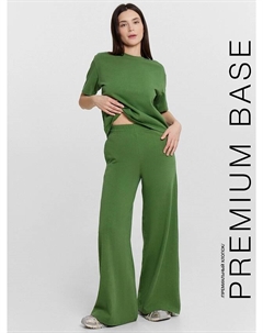 Комплект женский зеленый: футболка и брюки Mark formelle