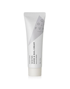 Крем для рук Winter Perfume Snowy Hand & Nail Cream 50 Confume