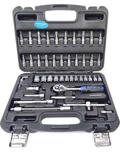 Универсальный набор инструментов Маяк авто 24606м