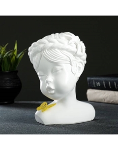 Фигурное кашпо для цветов «Девочка с бабочкой», 150 мл, 19×12×13.5 см, гипс, белое Хорошие сувениры