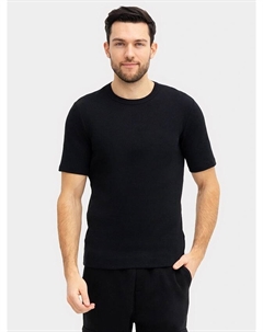 Футболка мужская облегающая в черном цвете Mark formelle