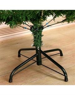 Искусственная ёлка с инеем «. Шик», 150 см, d нижнего яруса 90 см, 448 ПВХ веток шарнирные Зимнее волшебство