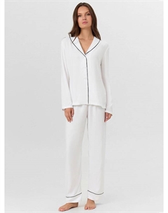 Комплект женский (жакет, брюки) в белом цвете Mark formelle