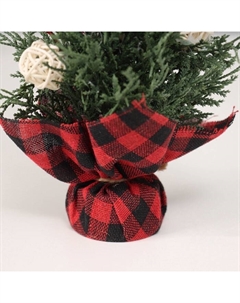 Искусственная ёлка литая настольная «. С ягодками и шариками, в мешочке», 27×10 см, ветки отгибаются Зимнее волшебство