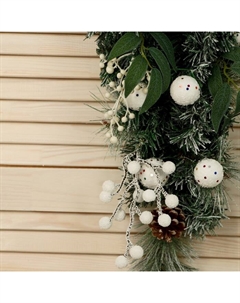 Искусственная ёлка настенная «. Уютная сказка», 60 см, ПВХ ветки отгибаются Зимнее волшебство