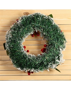 Венок новогодний d=29 см «. Уютная сказка», ягоды на веточках, шишки, снег Зимнее волшебство