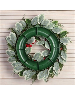 Венок новогодний d=33 см «. Уютная сказка» листочки, ягоды Зимнее волшебство