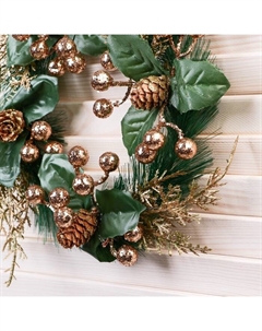Венок новогодний d=19 см «. Элит» ягодки, шишки, веточки, золото Зимнее волшебство