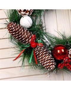 Венок новогодний d=30 см «. Шишечки с шариками» Зимнее волшебство
