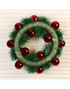 Венок новогодний d=34 см «. Уютная сказка» листья в снегу, шарики, яблоки Зимнее волшебство