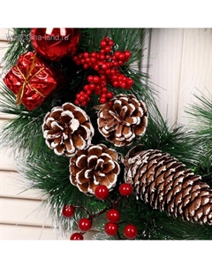 Венок новогодний d=40 см «. Шишки», с красным декором Зимнее волшебство