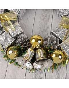 Венок новогодний d=22 см «», с серебристыми бантами и шариками Зимнее волшебство