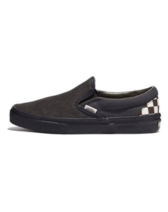 Кроссовки X Vainl Archive Classic Slip On 'Black' Vans