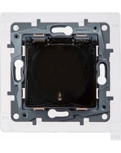 Розетка Legrand Etika / 672626