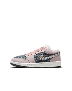 Кроссовки низкие женские Jordan Air Jordan 1 Low SE Platinum Violet Sail Anthracit Nike